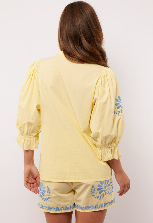 Saine short yellow