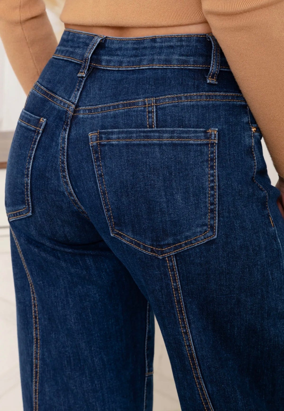 Barrel jeans dark blue contrast