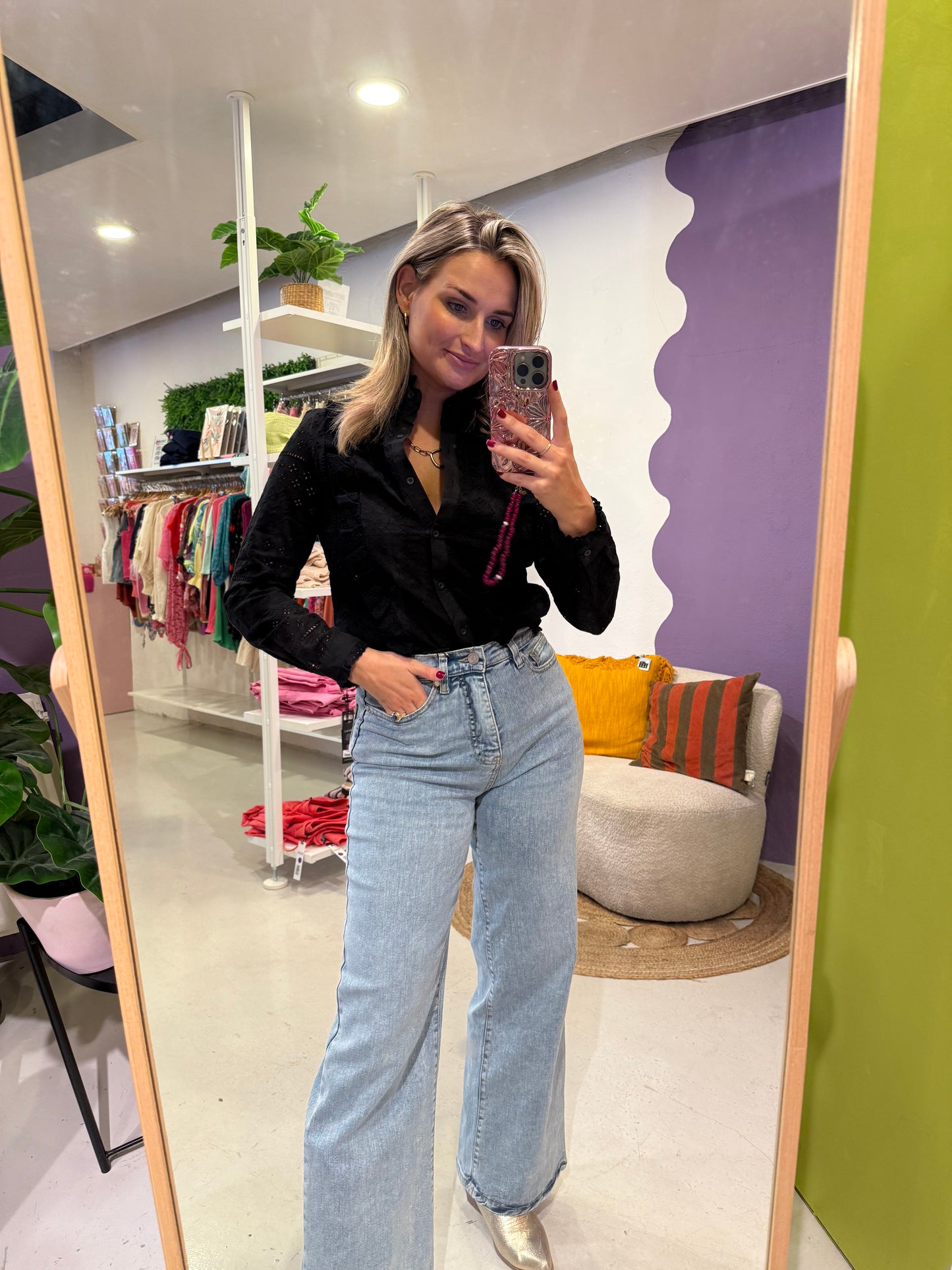 Zwarte blouse met borduursel