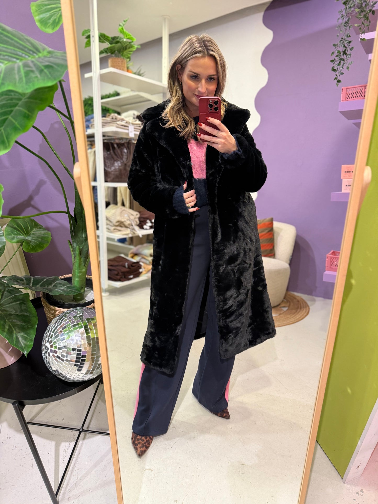 Lange faux fur jas zwart