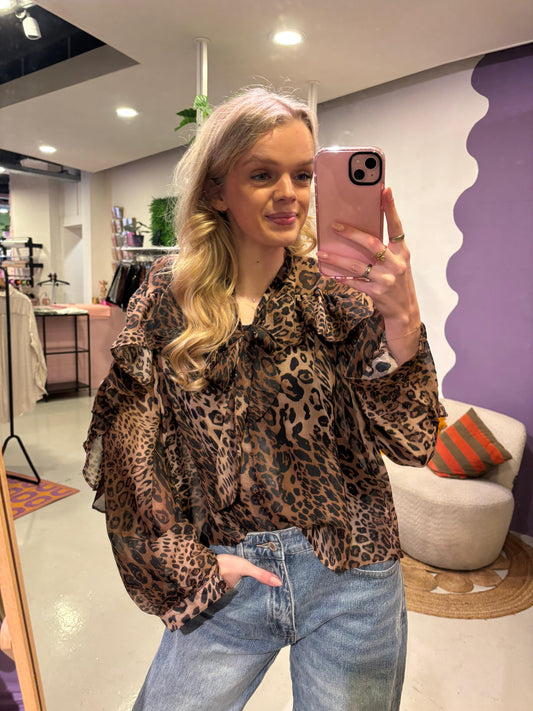 Leopard blouse ruffle
