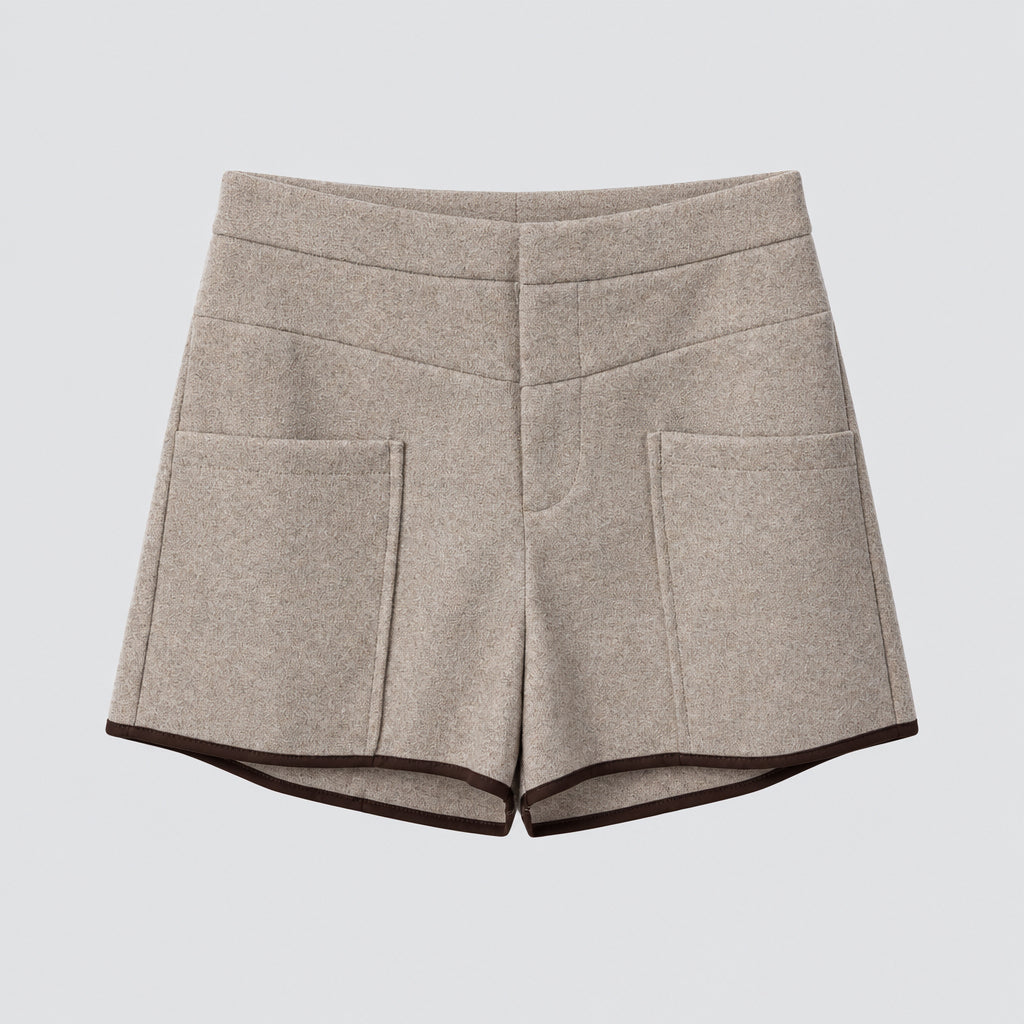 Beige shortje beige met bruine bies