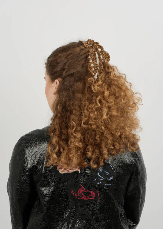 Emma crushed giga leo