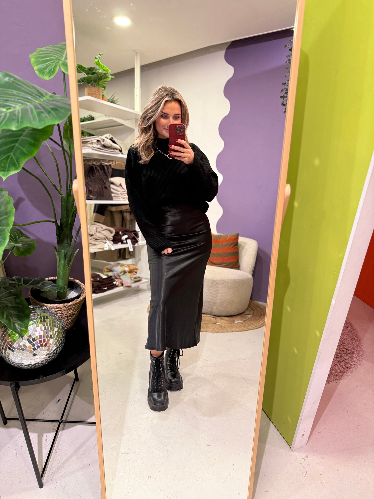 Silky midi rok zwart