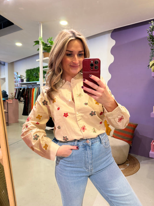 Blouse met geborduurde bloemen