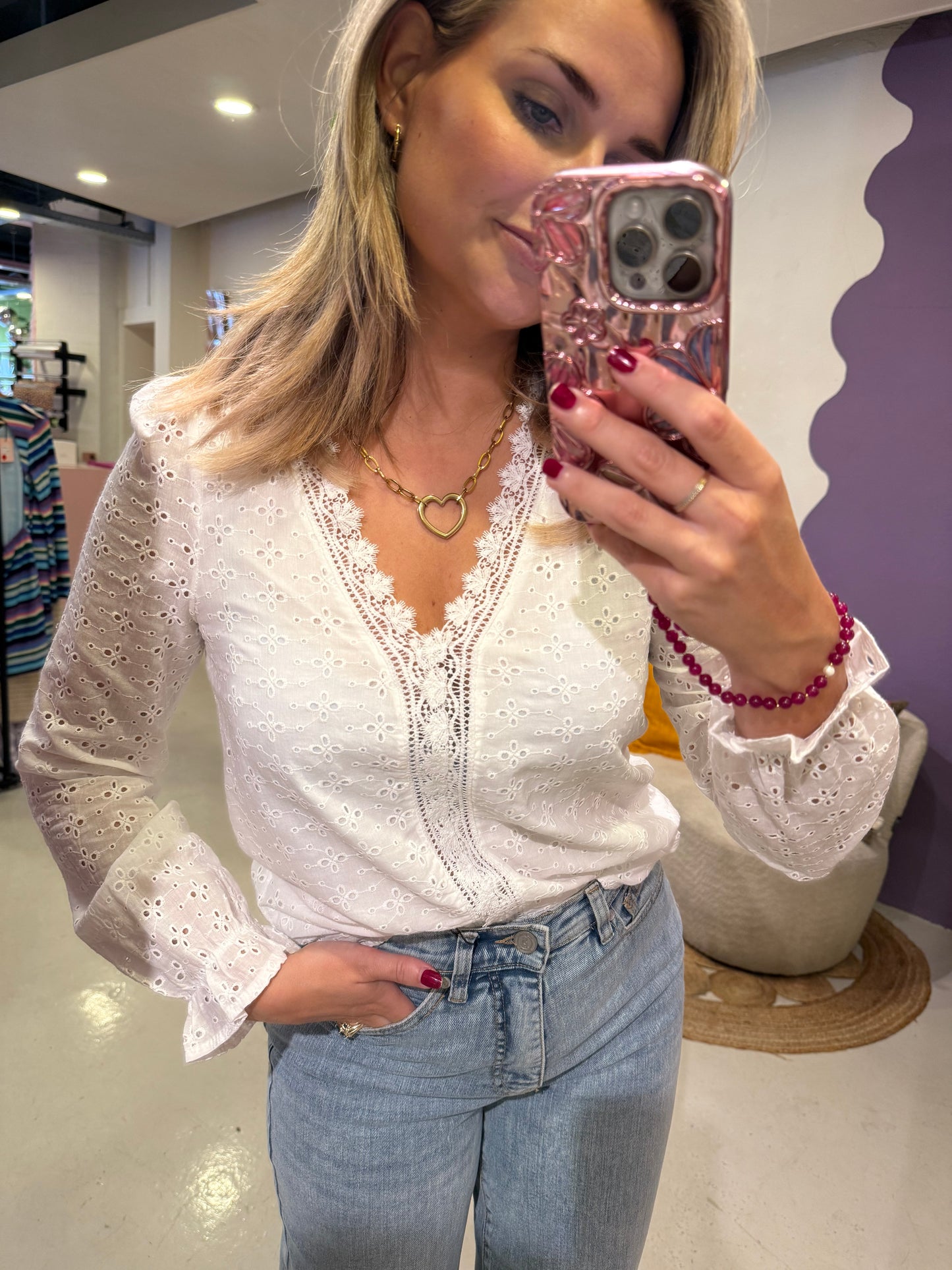 Witte blouse met borduursel