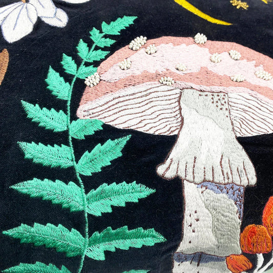 Luxe fluwelen kussen forage