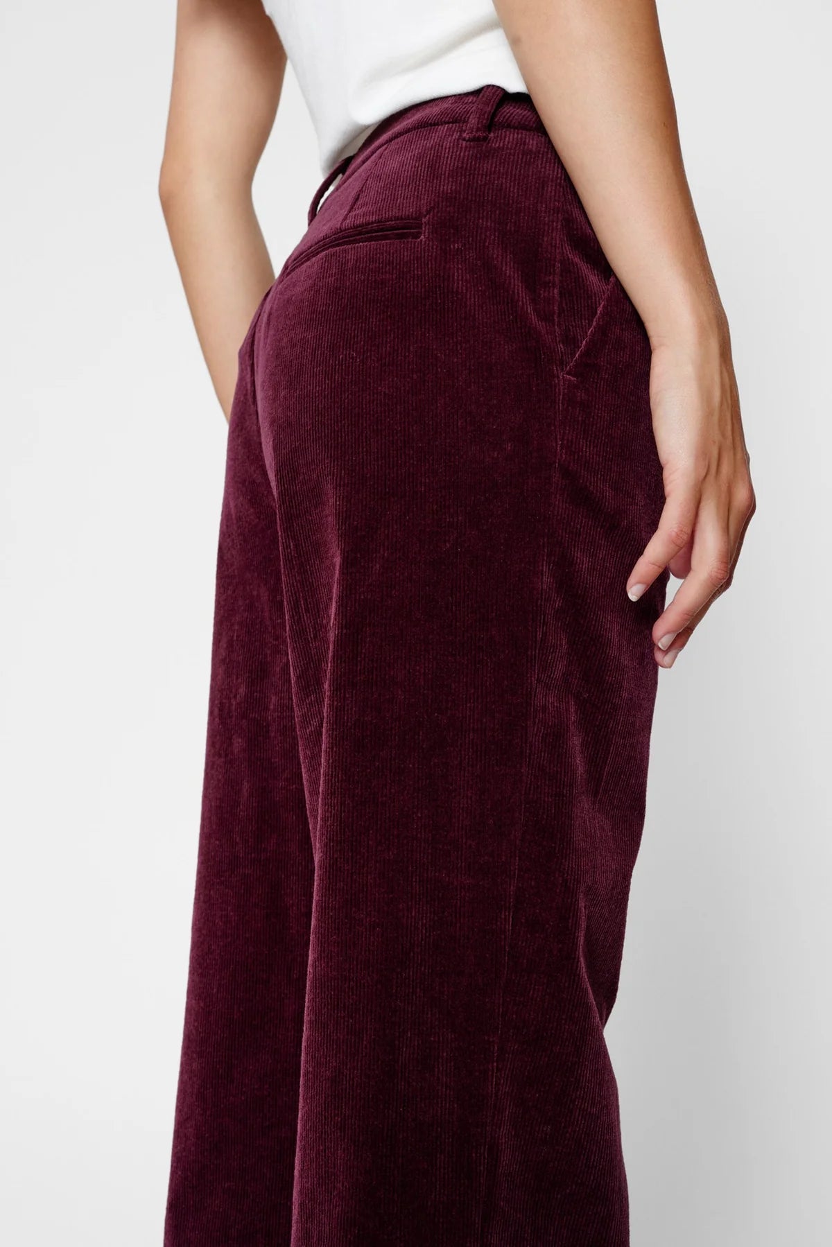 Nuvivian pants port royal
