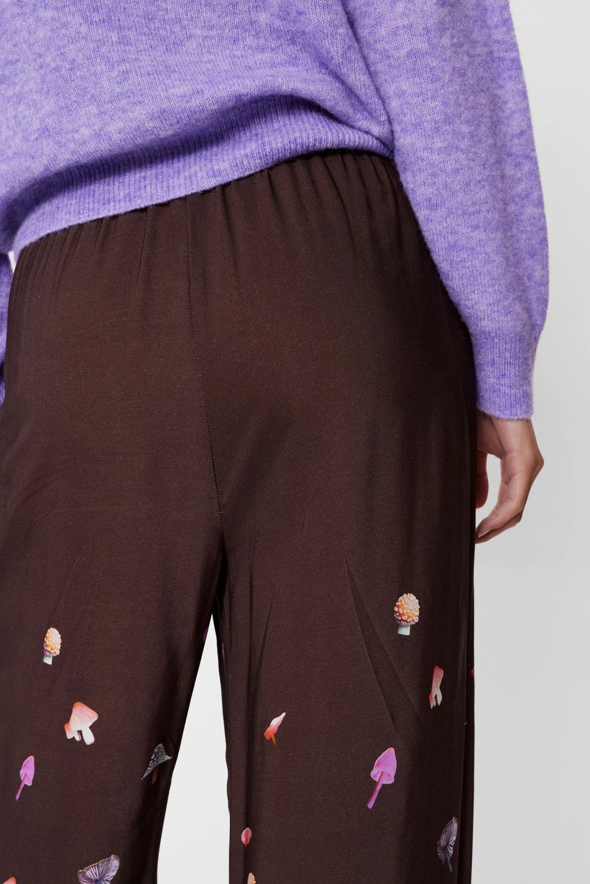 Nupeggy pants mushroom