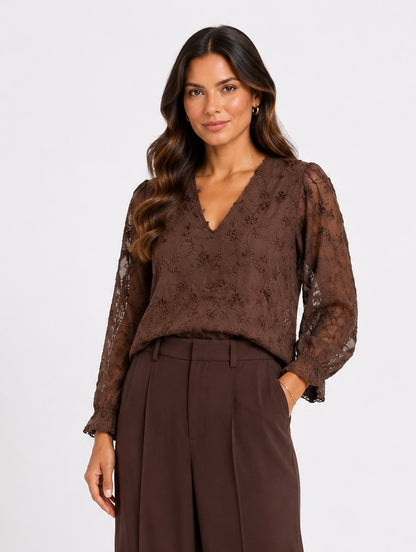 Top Dakota  brown