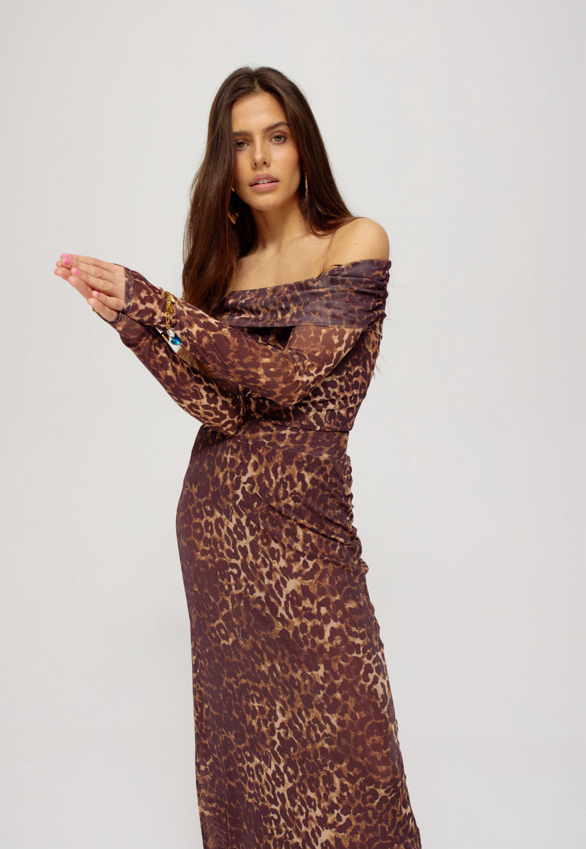 Jenny off-shoulder long sleeve - Lexie leopard