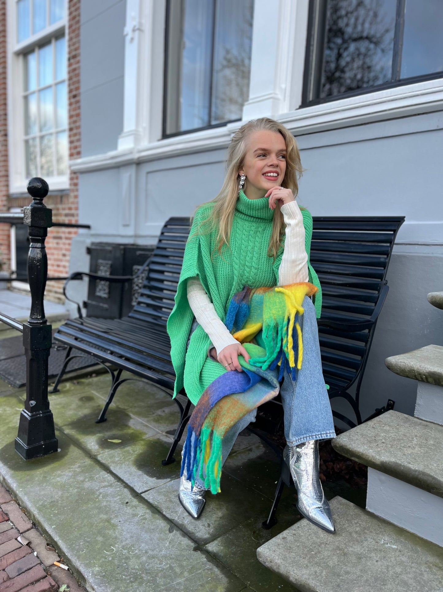 Gebreide Poncho met col groen