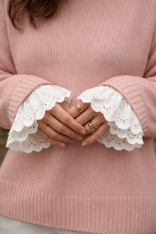 Lace cuffs double wit