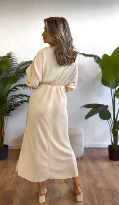 Plissé maxi dress ecru