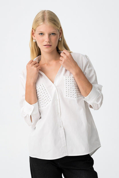 Witte relaxed fit blouse met studs