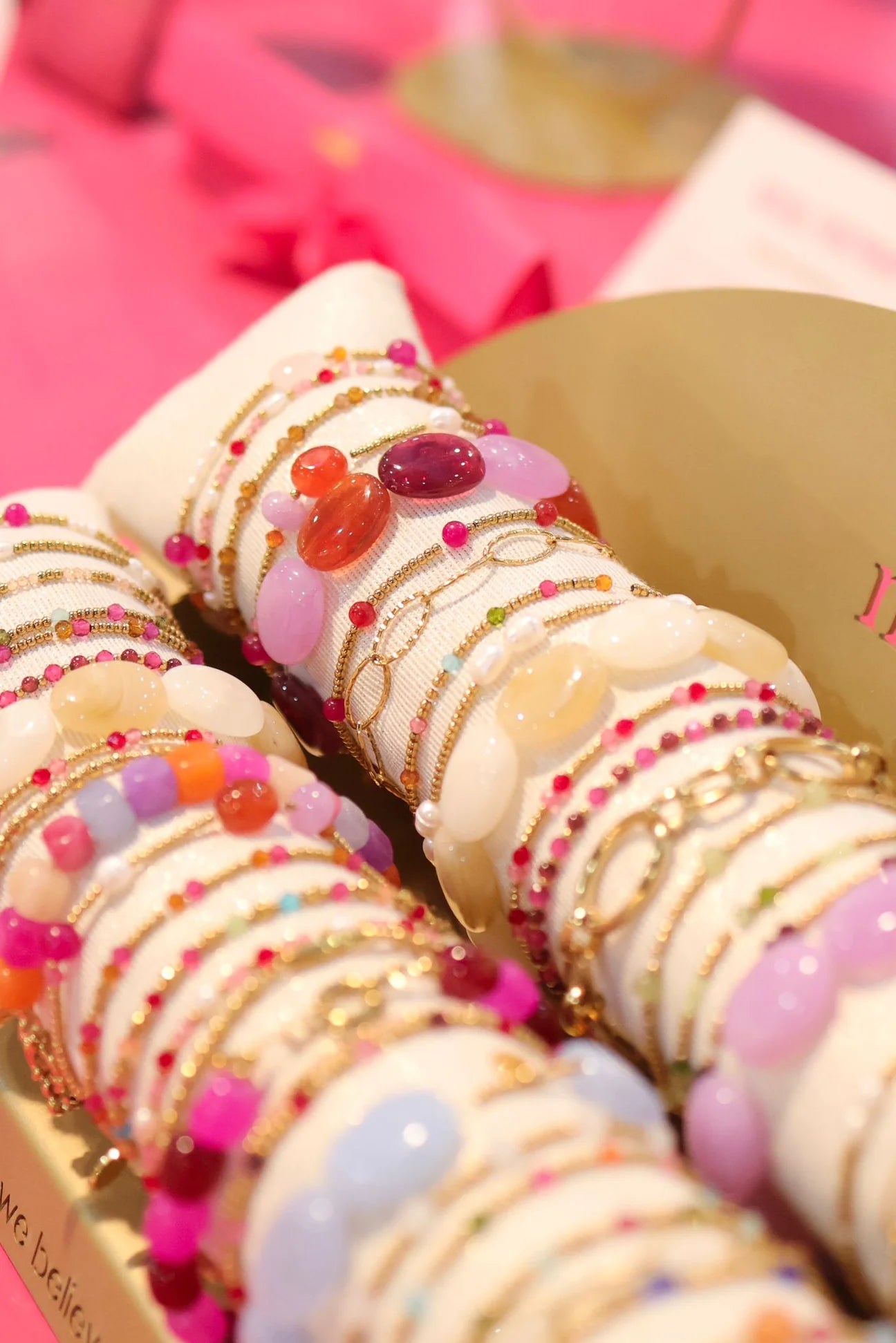 Wild Violet gems armband