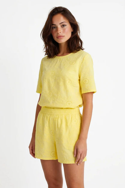 Marly short butter yellow