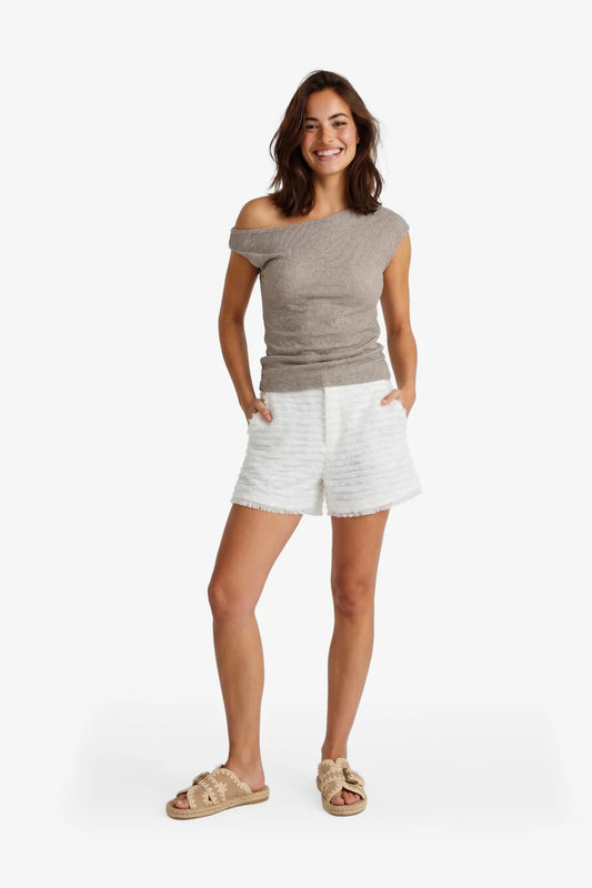 Cara shorts off white