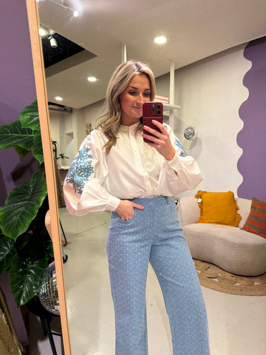 Elinor blouse off white met applicatie