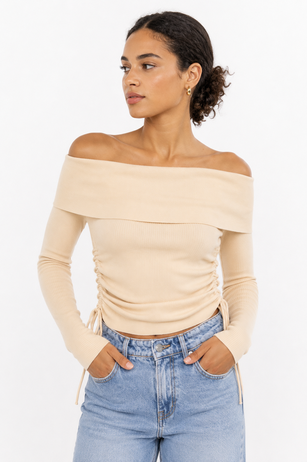 Off shoulder longsleeve beige