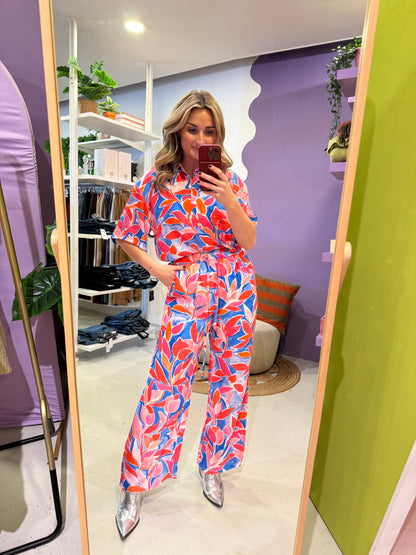 Flower print blouse cobalt en pink