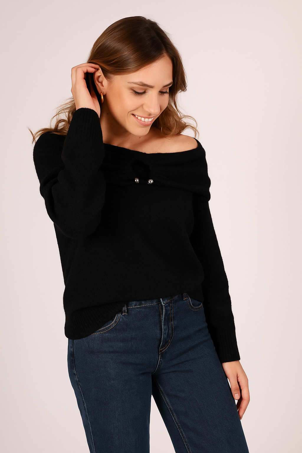 Off-shoulder trui met detail aan voorkant zwart
