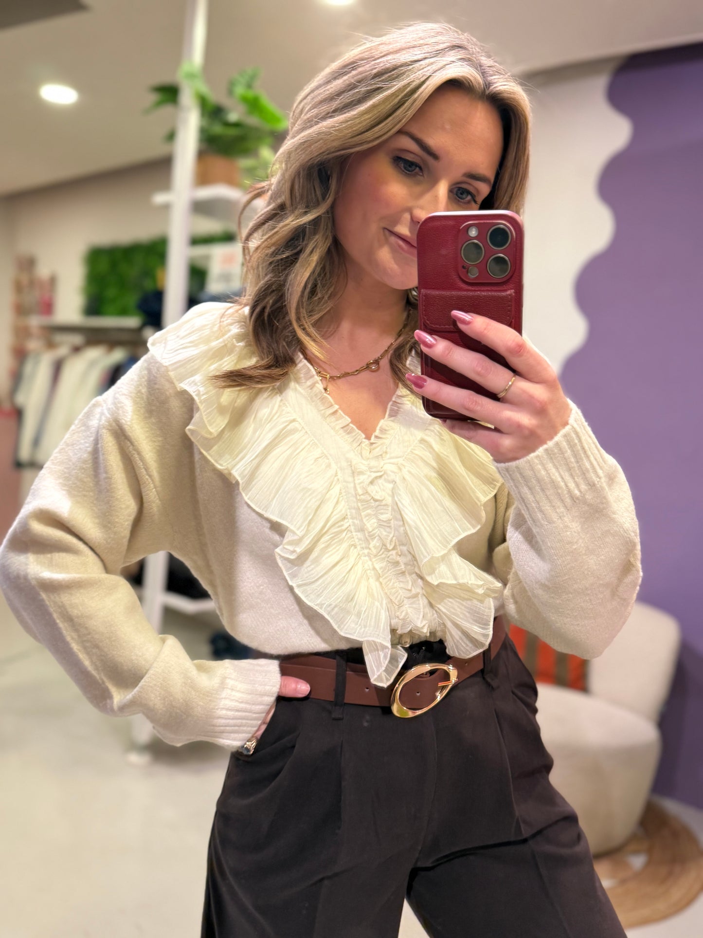 Trui creme ruffle