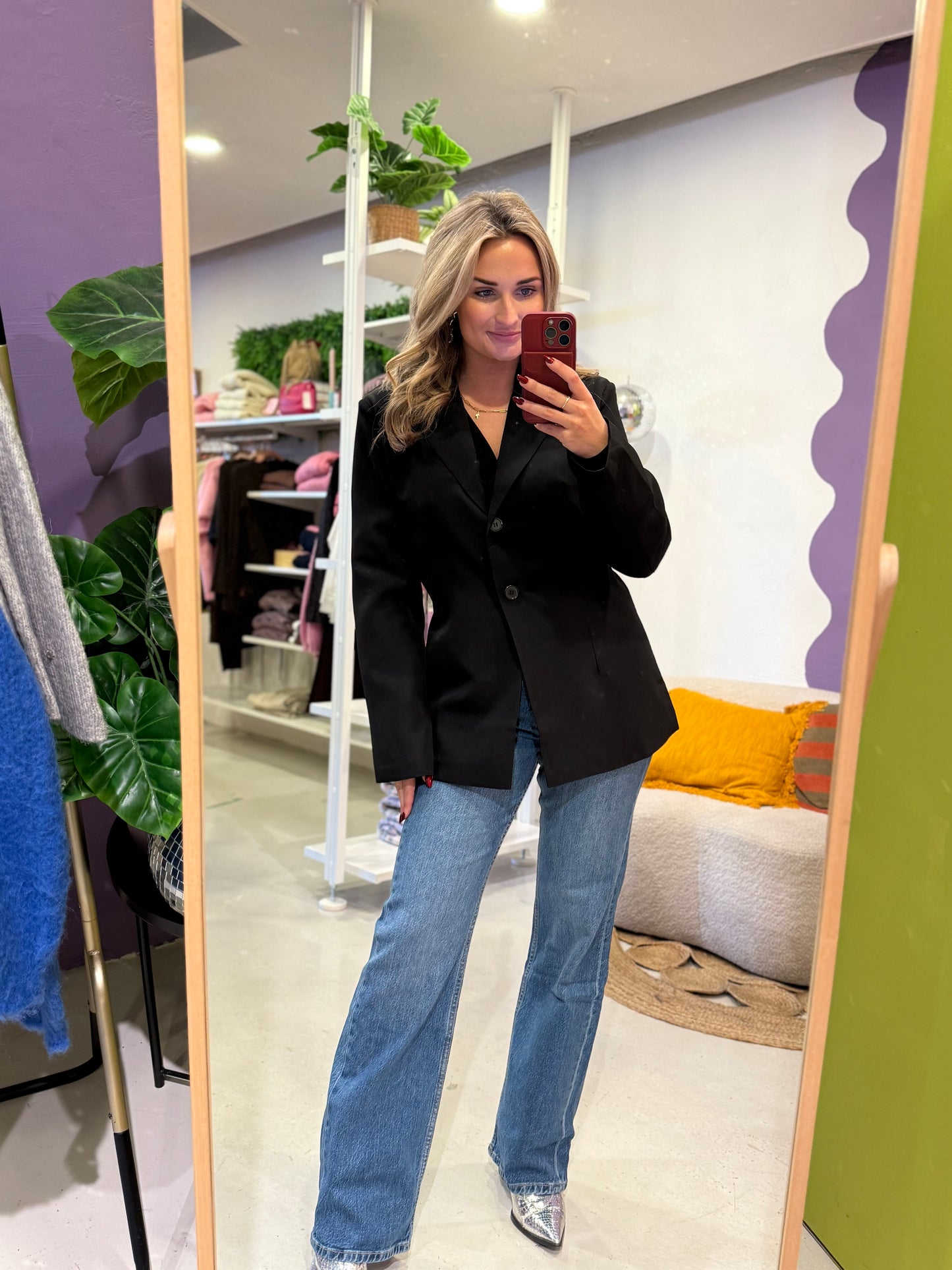 Zwarte getailleerde blazer met strik