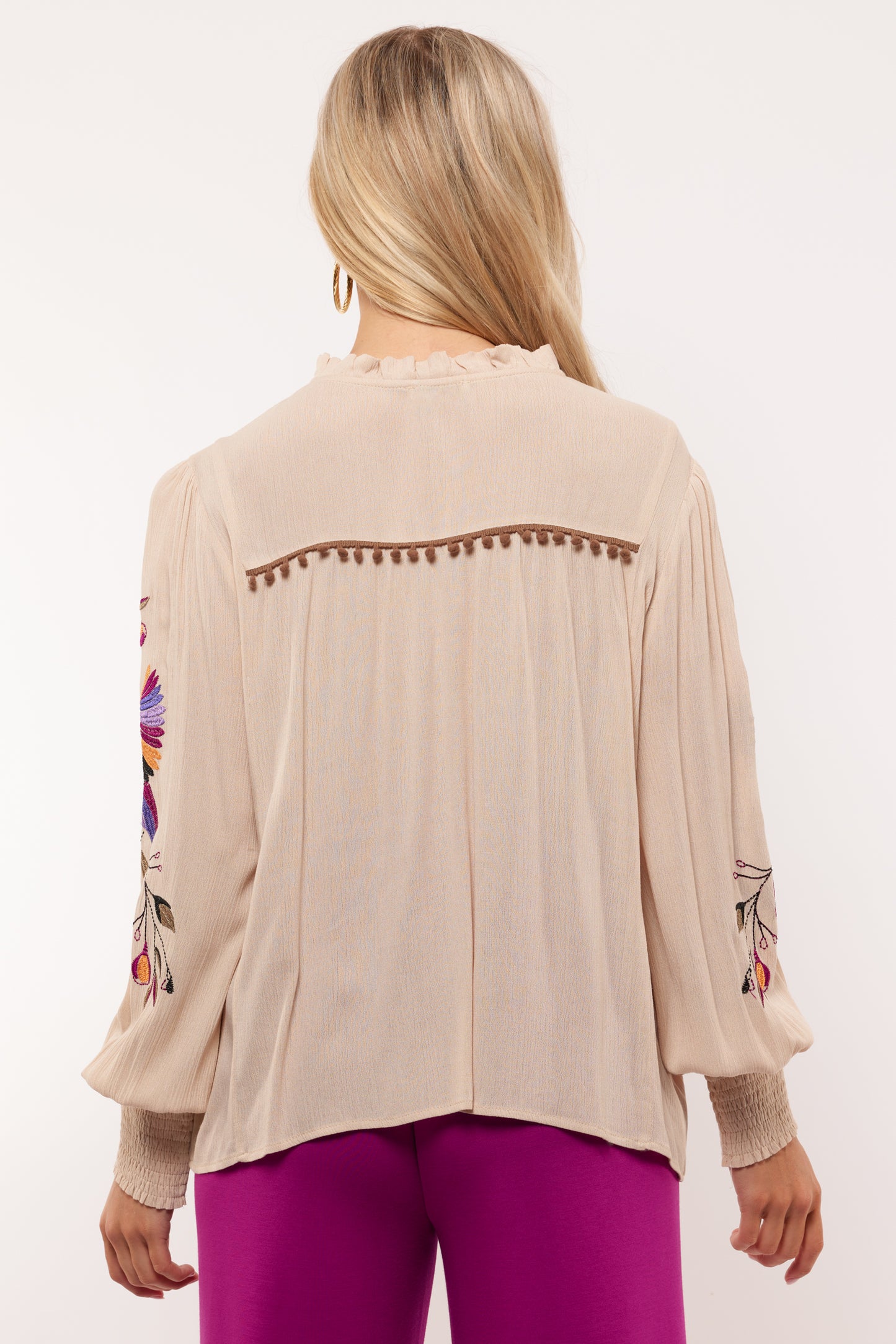 Flore blouse met borduursel sand