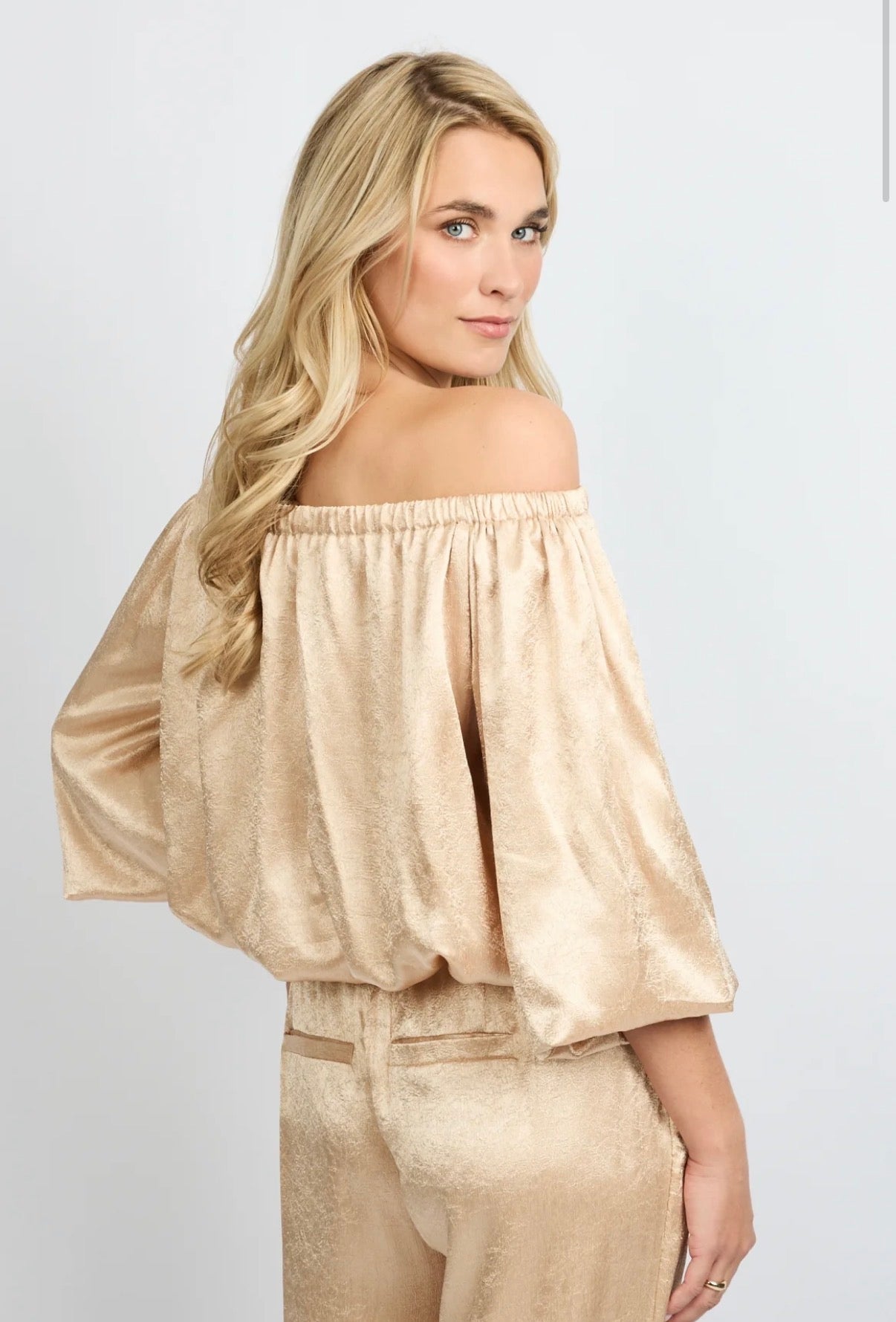 Yuliet top sand