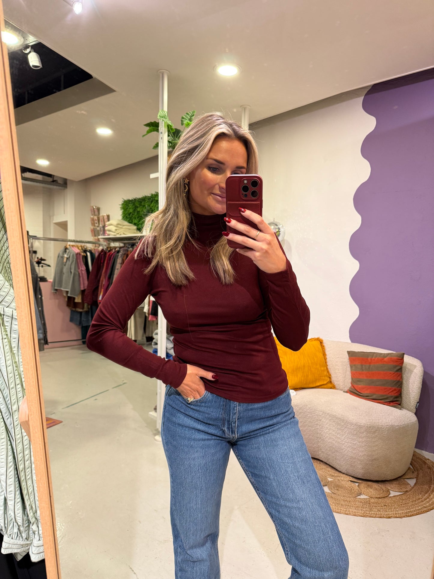 Coltrui bordeaux rood