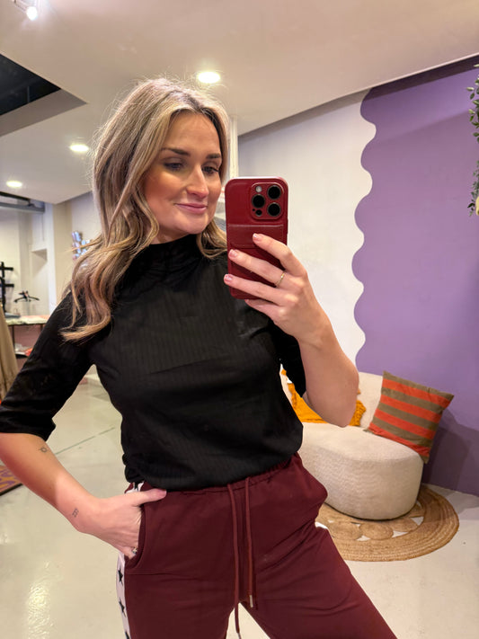 Zwarte rib top met korte mouw