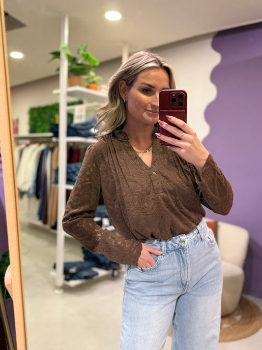 Kanten blouse bruin