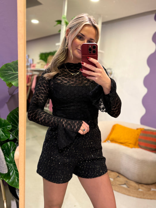 Kanten top met ruffle details