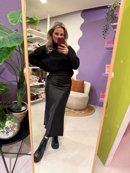 Silky midi rok zwart
