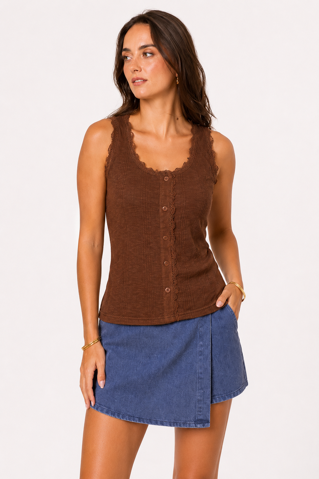 Bruine top knoopjes en kant