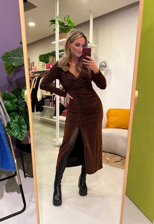 Lange bruine glitterjurk met split