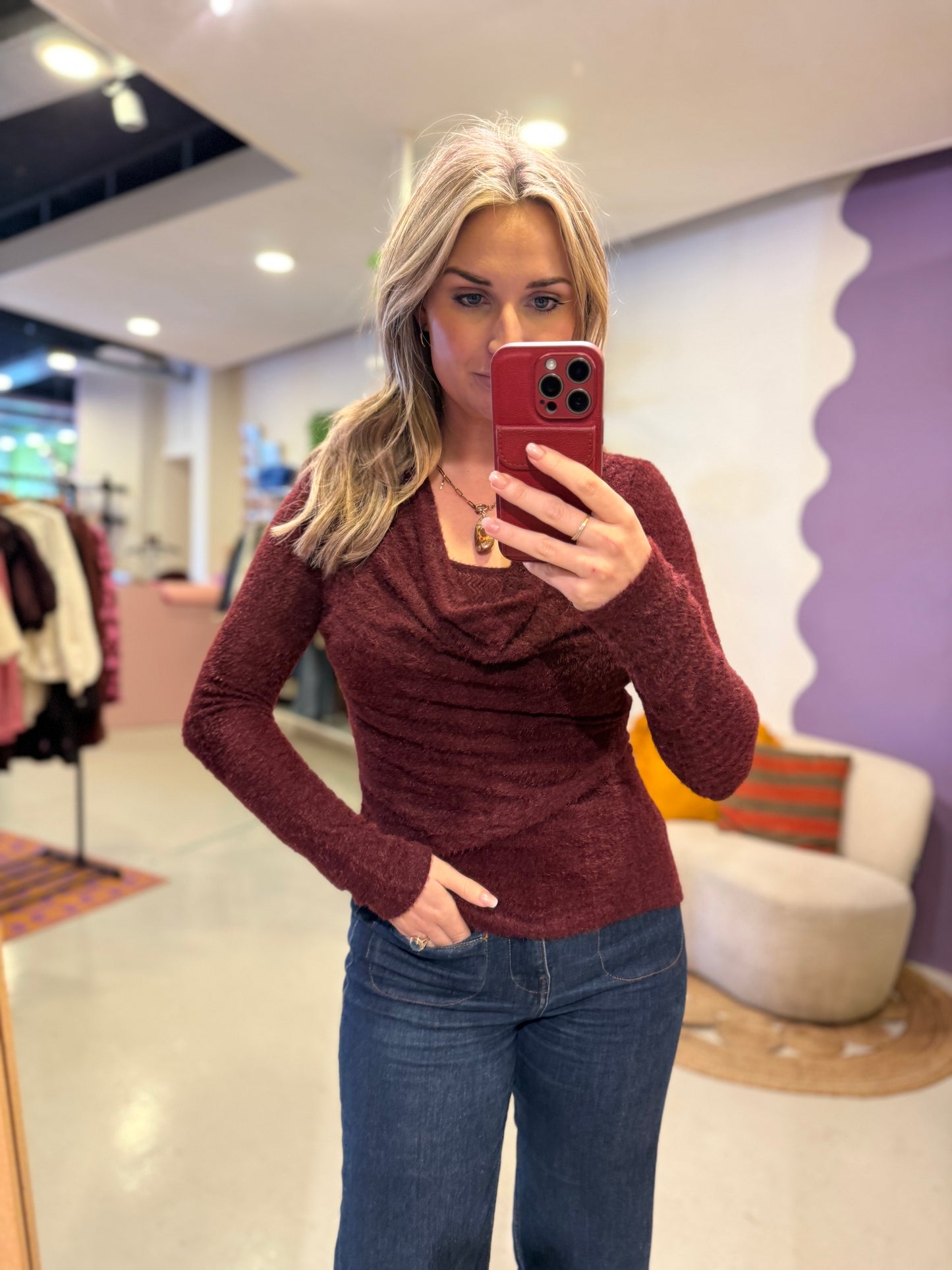 Fluffy longsleeve bordeaux rood