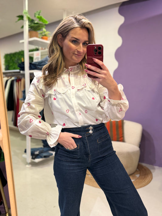 Witte blouse met hartjes