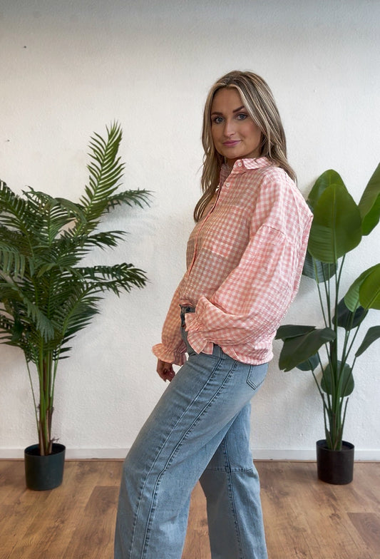Geblokte blouse met ruffles roze