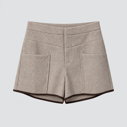 Beige shortje beige met bruine bies