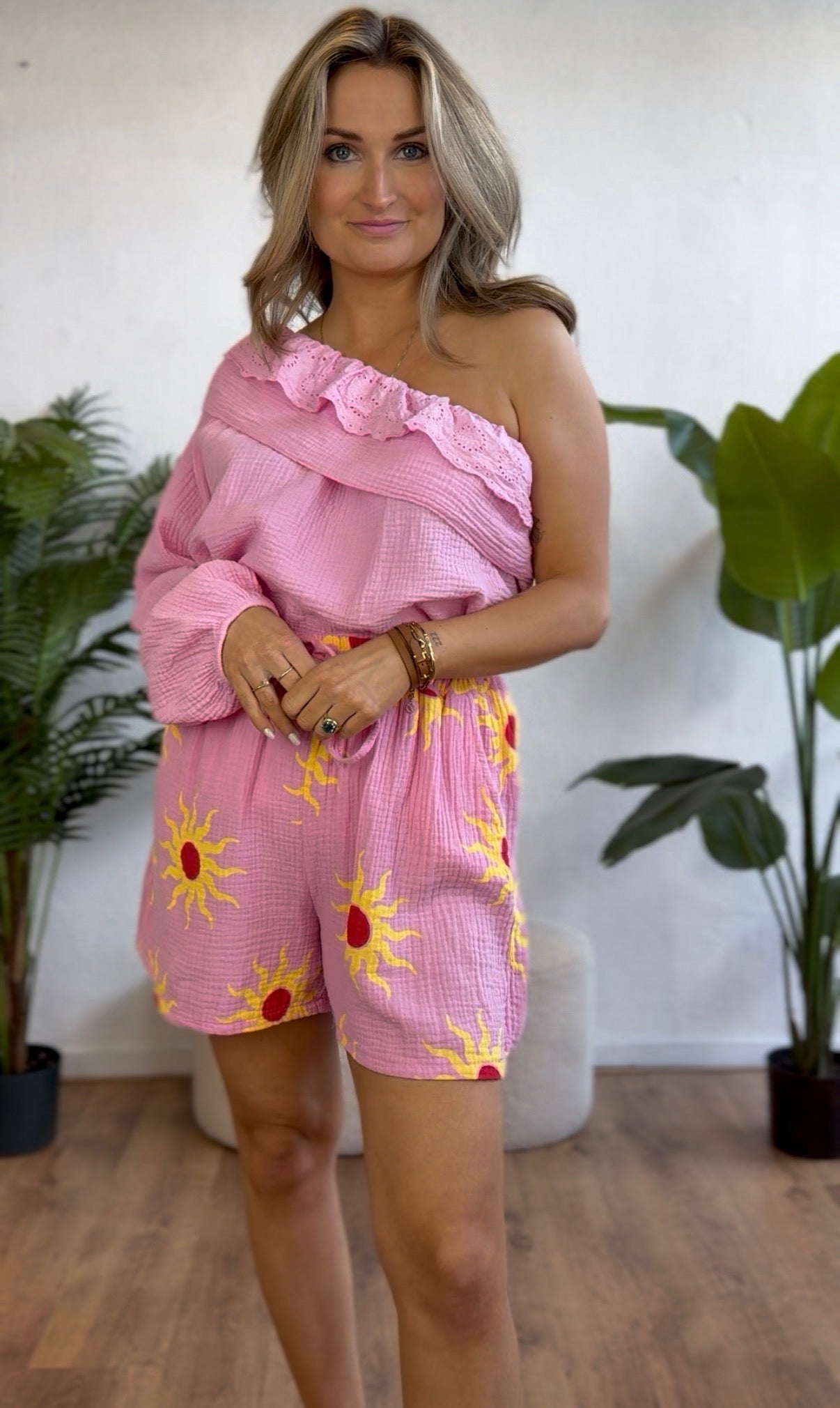 One shoulder blouse roze
