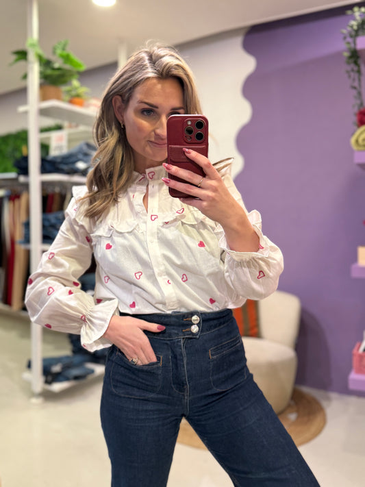 Witte blouse met hartjes