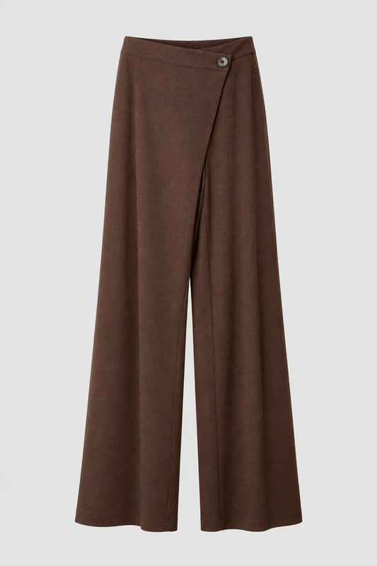 Zachte broek bruin met knoop