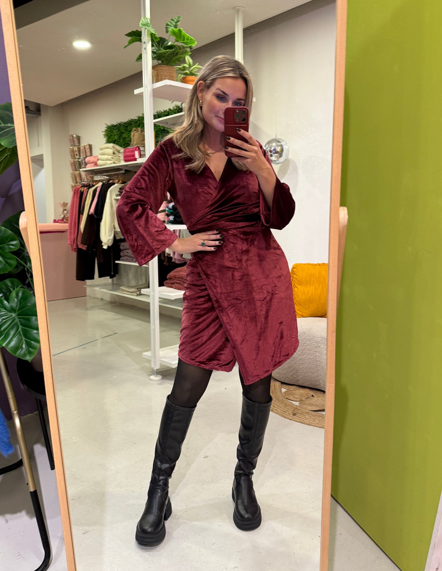 Velvet party dress burgundy