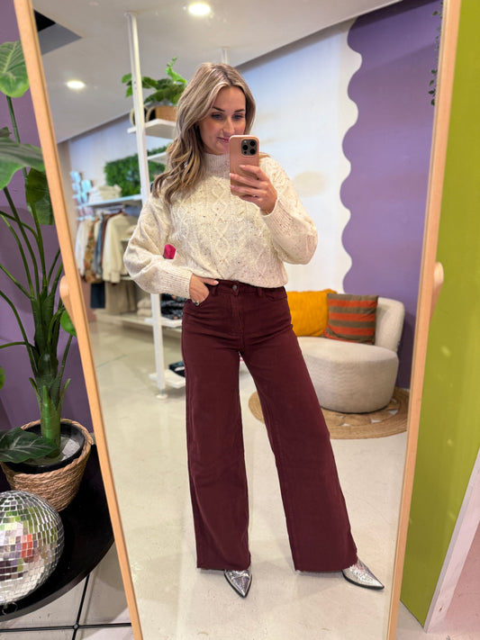 Wijde Bordeaux rode jeans