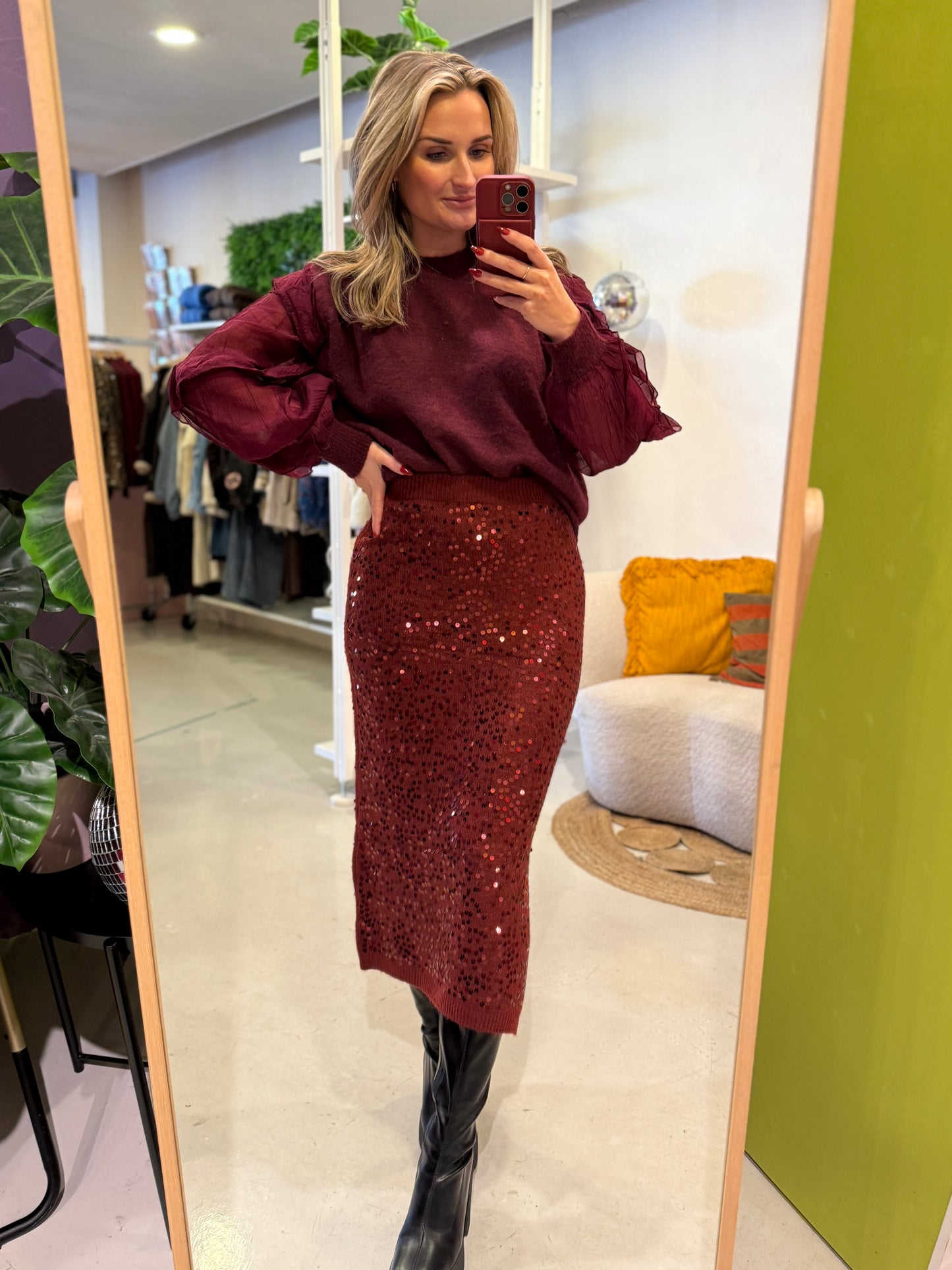 Gebreide rok met pailletten bordeaux rood