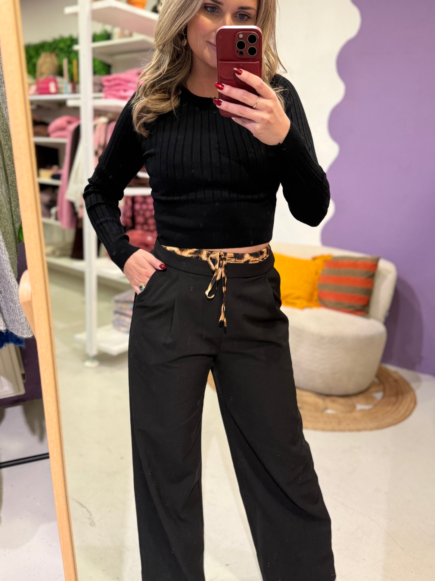 Zwarte rechte pantalon met leopard strik band