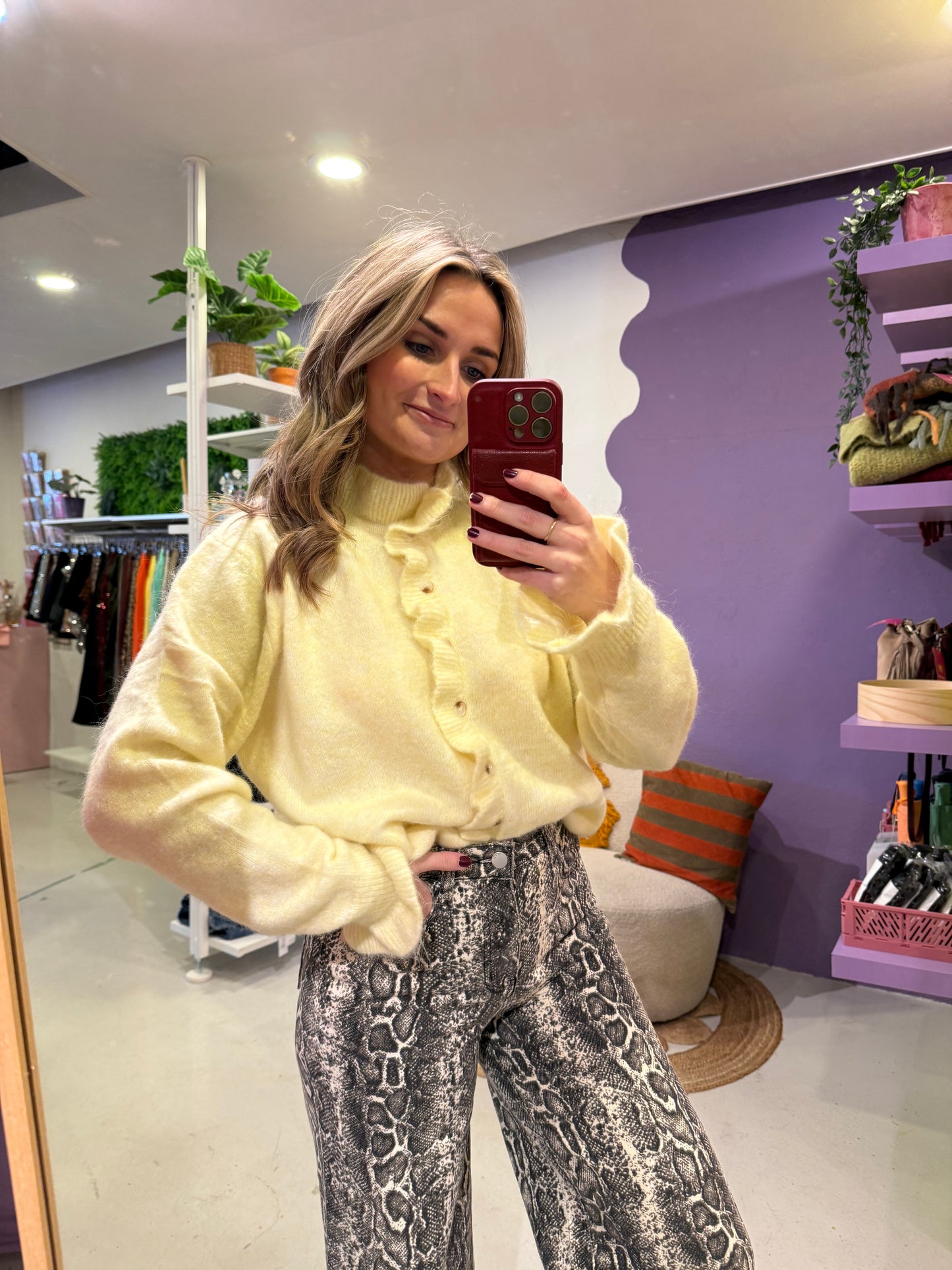 Vest butter yellow met ruffle