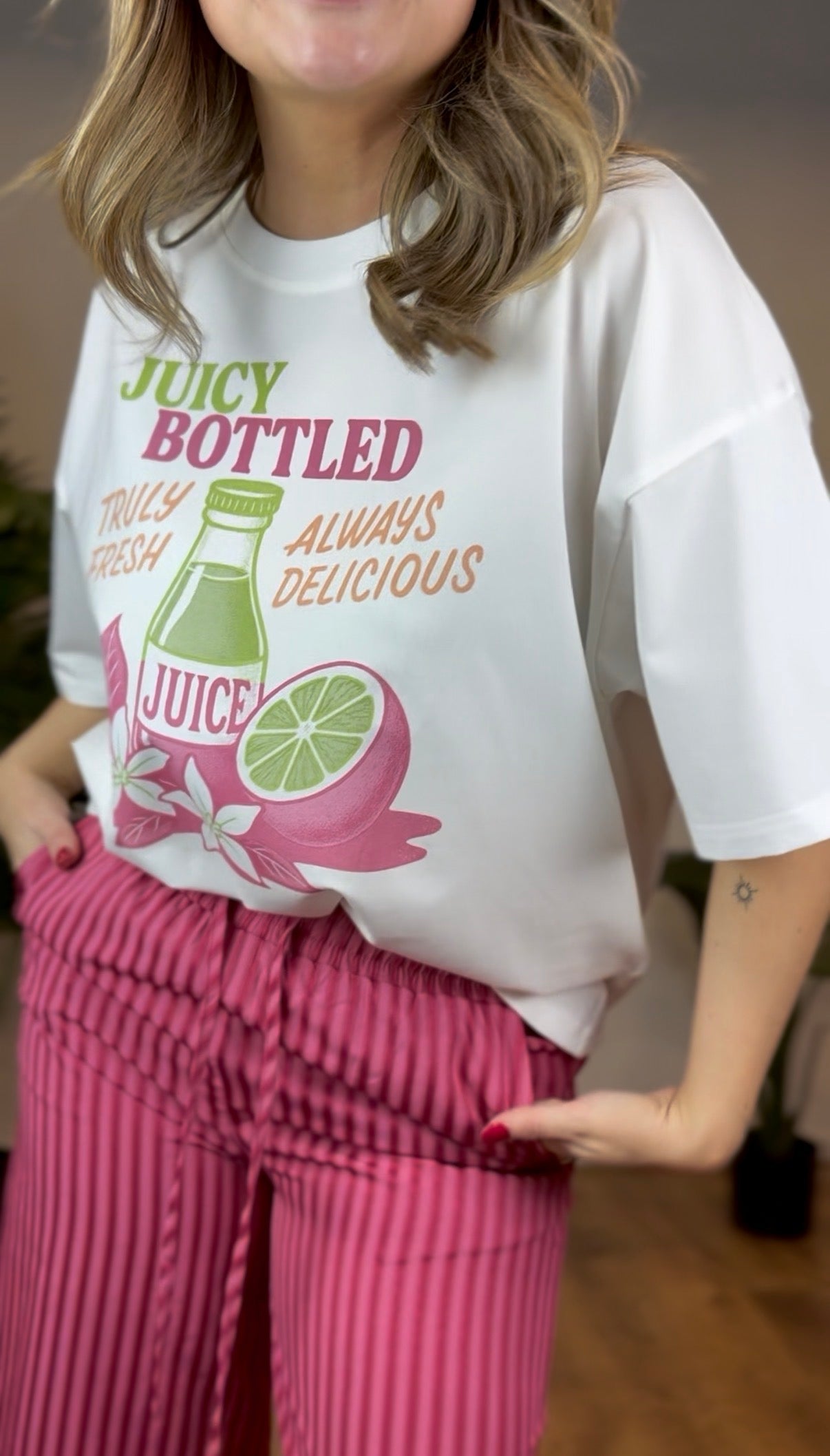 T-shirt juicy bottle berry pink
